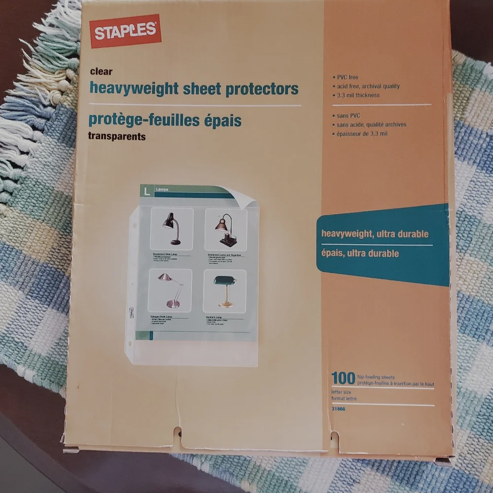 Staples Clear Heavyweight Sheet Protectors - Clear (100 Pack)